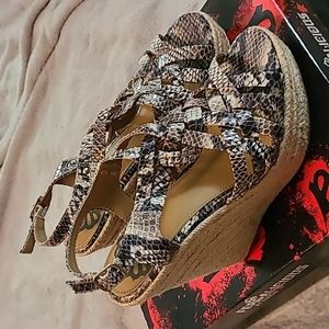 Fergalicious faux snakeskin wedges